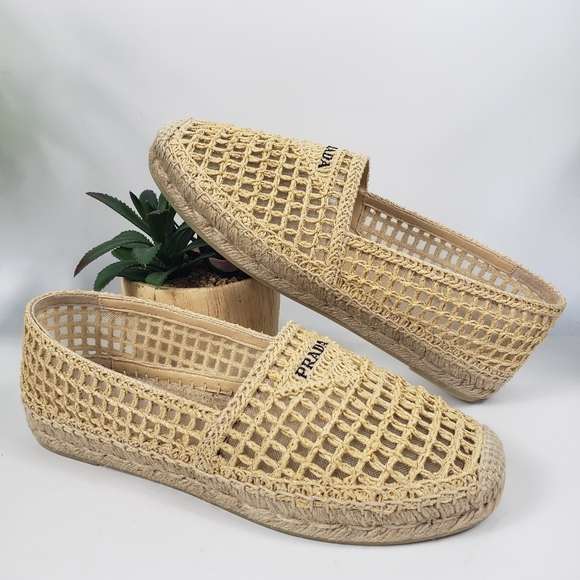 Prada Raffia Espadrille Woven Mesh Embroidered Logo Spain NEW sz 38/8 - Picture 1 of 16